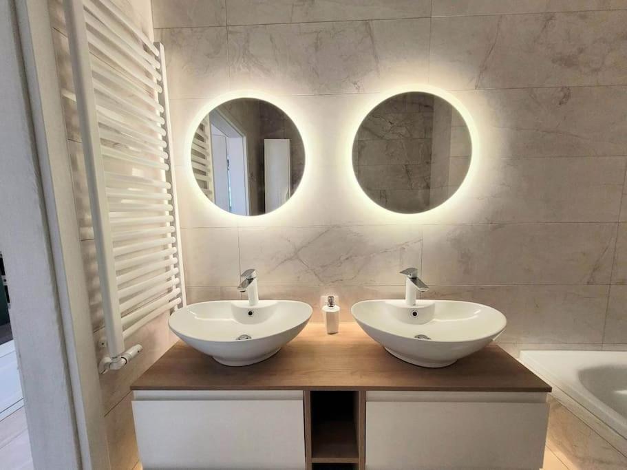 Apartment Sophie 3 Rooms, 2 Bathrooms, 8 Persons Краков Экстерьер фото