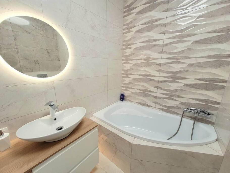 Apartment Sophie 3 Rooms, 2 Bathrooms, 8 Persons Краков Экстерьер фото